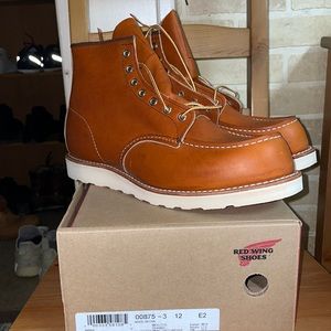 Red wing Heritage 875 Classic 6”  Moc Toe Oro Legacy Leather Boot
